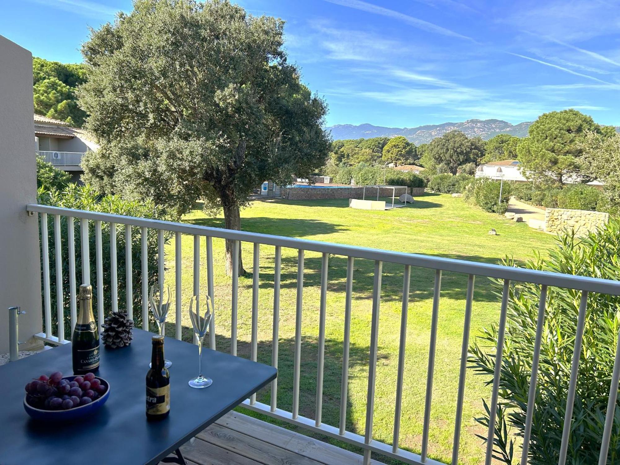 Fiori Di Cala Rossa Residence Hoteliere Lecci Bagian luar foto