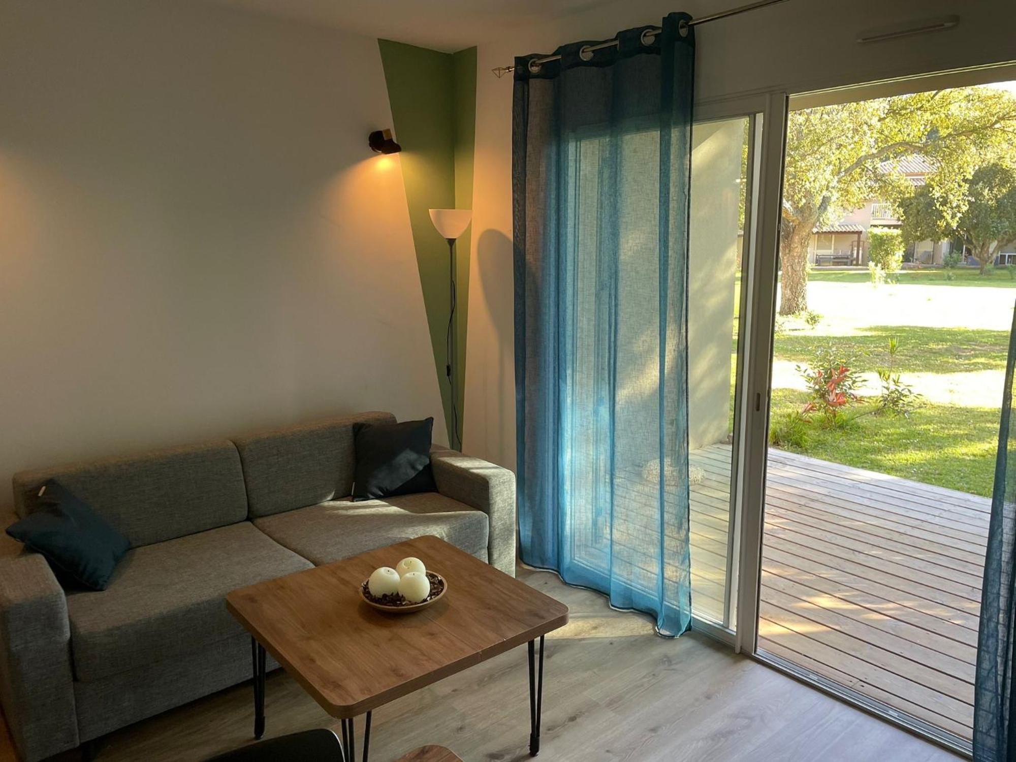 Fiori Di Cala Rossa Residence Hoteliere Lecci Bagian luar foto