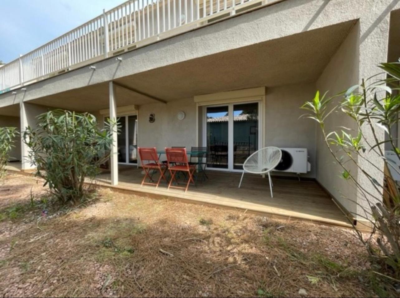 Fiori Di Cala Rossa Residence Hoteliere Lecci Bagian luar foto