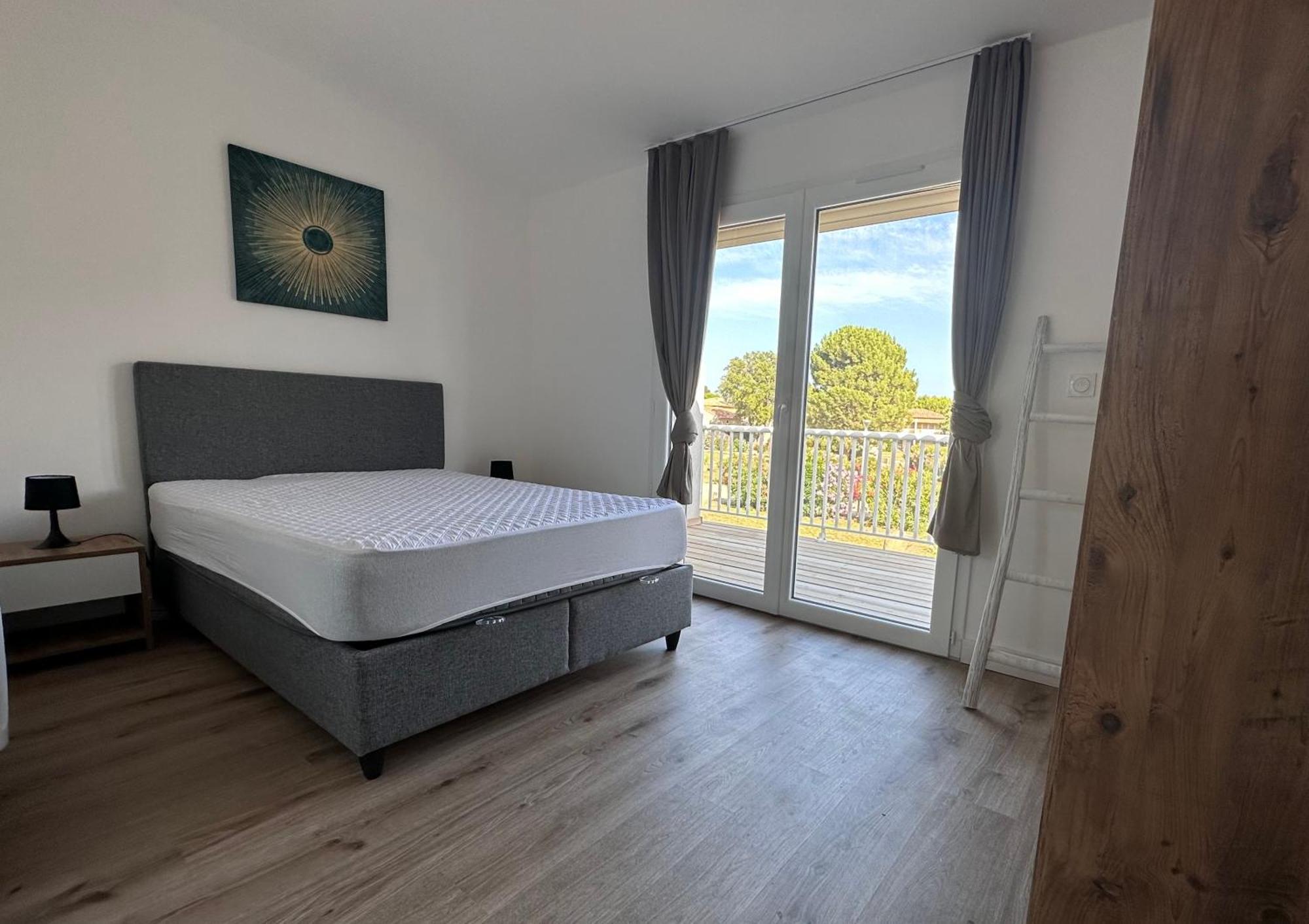 Fiori Di Cala Rossa Residence Hoteliere Lecci Bagian luar foto